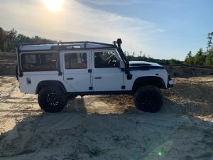 Land Rover Defender 110 by Osprey Custom Cars 1993 года 